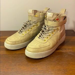 Nike SF Air Force 1 Mid